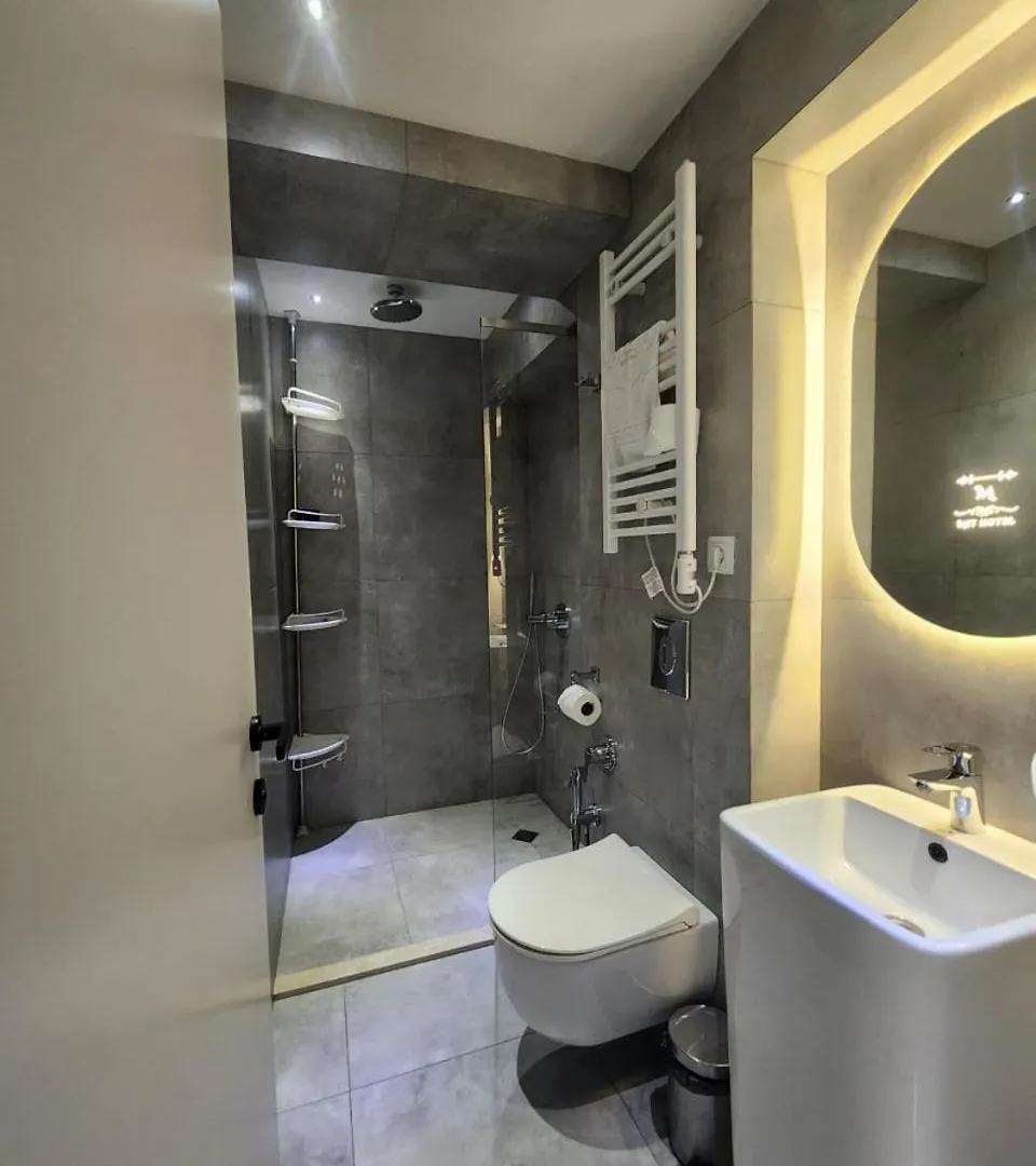 Miterrace Hotel טביליסי 5*,  גאורגיה